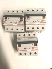 Disjoncteur différentiel 32a - ,
