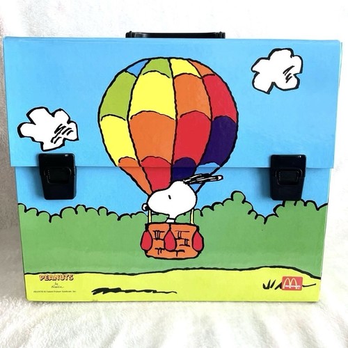 Mcdonalds peanuts snoopy world - mcdonalds,