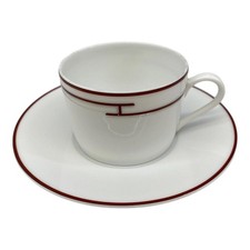 Tasse à thé et soucoupe