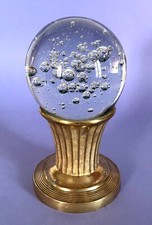 grosse boule d'escalier en verre bullé support en bronze base en laiton