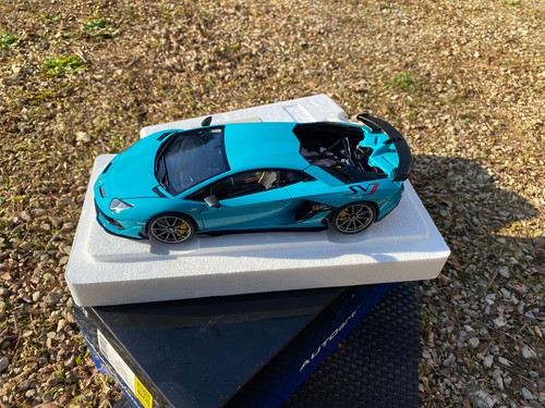 Autoart lamborghini aventador - lamborghini,