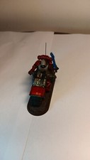 Captain on bike capitaine a moto space marine warhammer 40k