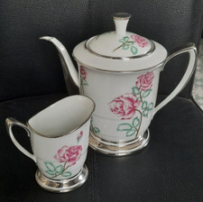 CAFETIERE ET POT A LAIT L. BERNARDAUD & C EN PORCELAINE DE LIMOGES ANCIENNE