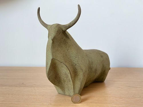 Belle sculpture taureau - de,