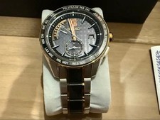 Montre Seiko Brights SAGA174 Executive radiocommandée avec boîte et manuel