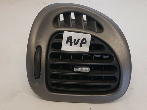 Grille aération avant