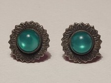 ANCIENS BIJOUX BOUCLES D'OREILLES ARGENTÉ CABOCHON VERRE VERT FERMOIRS VIS # D1