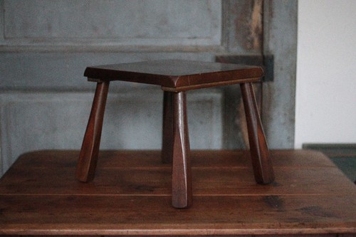 Tabouret bois brutaliste - ,