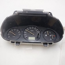 YS6F10841 tableau de bord