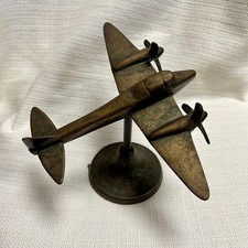 Objet ancien : avion de chasse