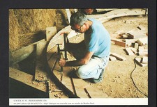 PLOUGASNOU (29) ARTISAN MENUISIER Fabriquant  une ROUE de MOULIN , en 1994