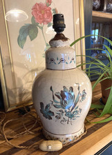 Magnifique lampe VOUGEOT en céramique émaillée décor floral peint à la main XXe