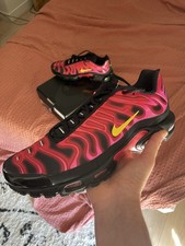 Nike Air Max Plus Supreme Fire