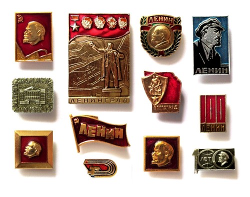 Lot insignes pin s - 12,