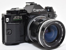 Reflex noir Canon AE-1 Program