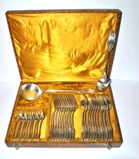 Ménagère set 34 couverts de