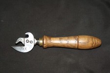 Ouvre-boîte - Décapsuleur