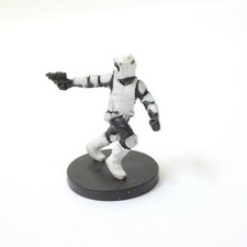 STAR WARS 33/60 IMPERIAL 8 SCOUT TROOPER 2004 LFL & TM FIGURINE SUR SOCLE