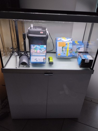 Aquarium avec meuble - aquarium,