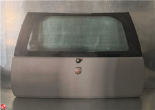 HAYON AVEC LUNETTE ARRIERE