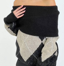 Pull Noir motifs en forme de