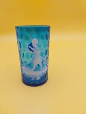 Chope en verre bleu émaillé