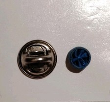 Pin's Rosette Bleu Officier de
