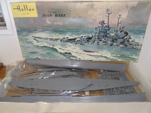 Grand maquette heller - grand,