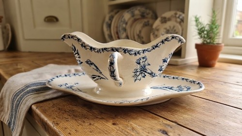 Ancienne saucière de - ancienne,