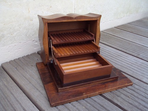 Ancien coffret distributeur - ancien,