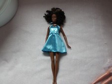 poupée Barbie     "  noire