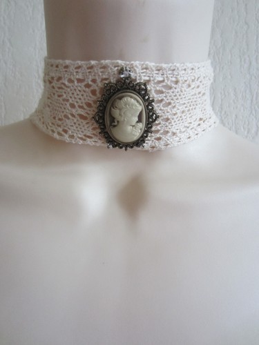 Collier ras cou écru - , en