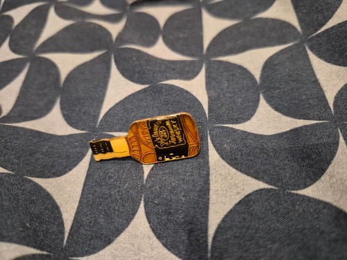 Pins jack daniels - pins,