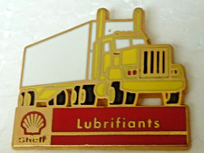 pin's pins badge.   auto  camion Américain Shell lubrifiants   Tab1
