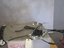 Leve vitre electrique avant gauche MERCEDES CLASSE C 203 PHASE 1 2037201546