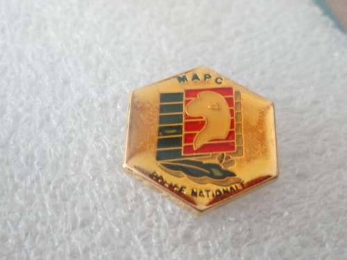 Pin police gendarmerie - police,
