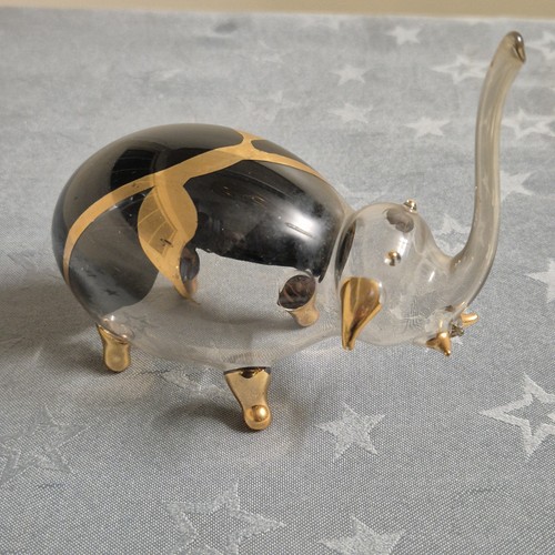 Très bel éléphant verre - bel,