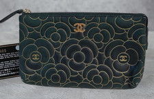 Authentique sac pochette cosmétique noir motif fleurs CHANEL Camellia Coco...