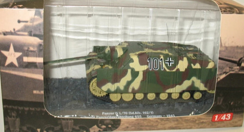 Chars combat altaya 81 - chars,
