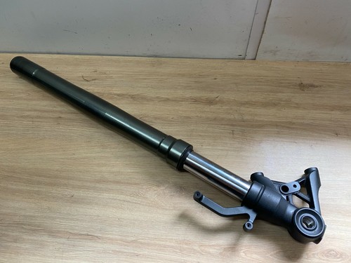 Baton tube fourreau - baton,