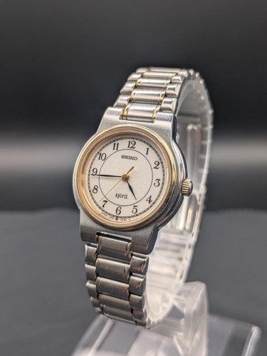 Montre quartz pour - à,