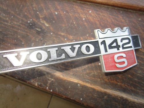 Insigne volvo 142 - insigne, s