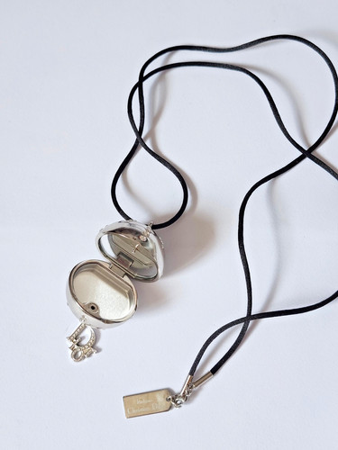 Pendentif bijou maquillage - bijou,