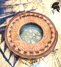 Boussole vintage en laiton