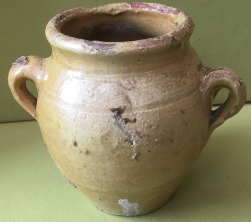 Poterie pot oreilles - pot, a
