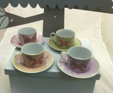 ensemble de 4 tasses à thé