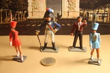 1/32 STARLUX LOT EMPIRE & CIRQUE