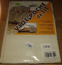 TABLE DE NUIT TEXTILE // VIDE