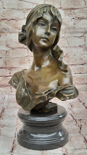 Figurine statue art - figurine,