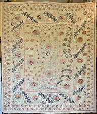 Suzani , tenture brodée fils